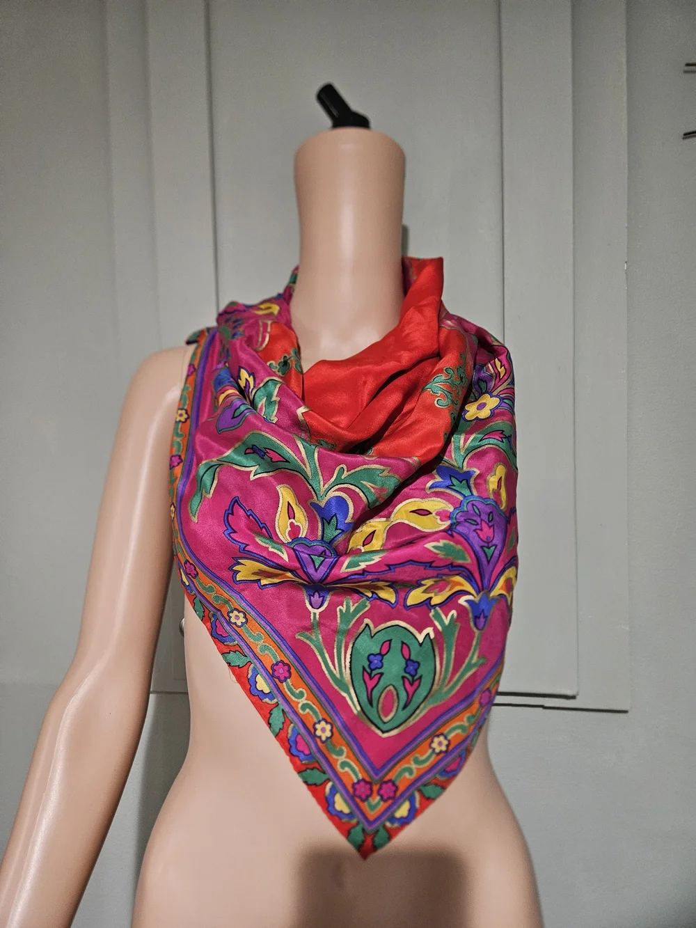 Vintage Liz Claiborne 100% Silk Floral Square Scarf Pink Red Multicolor